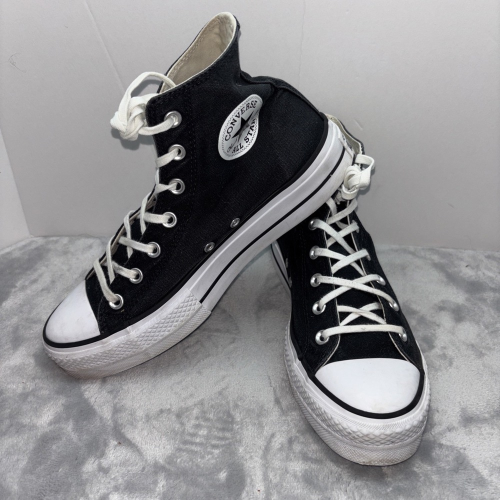 CONVERSE Chuck Taylor All Star BLACK & WHITE Basketball Shoes WOMENS 9 - Picture 2 of 8